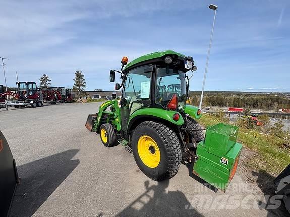 John Deere 3720 الجرارات