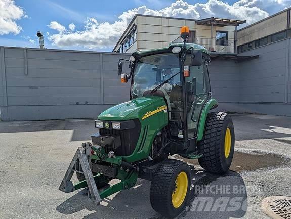 John Deere 4720 الجرارات