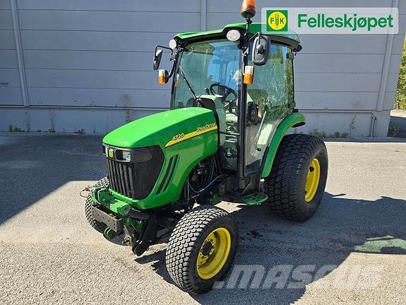 John Deere 4720 الجرارات