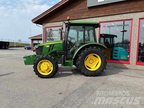 John Deere 5058E الجرارات