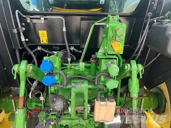 John Deere 5075E الجرارات
