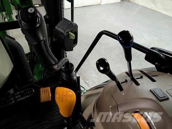 John Deere 5085M الجرارات