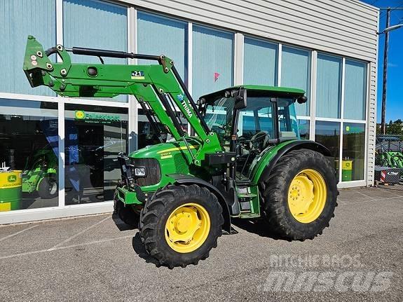 John Deere 5100R الجرارات
