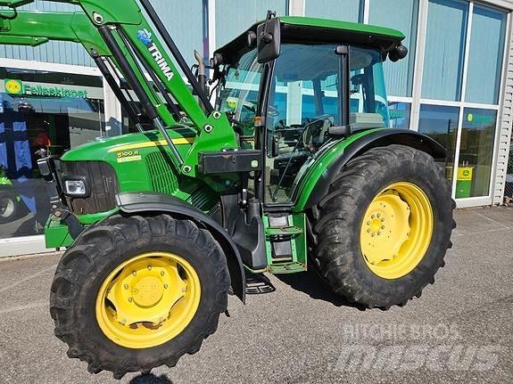 John Deere 5100R الجرارات