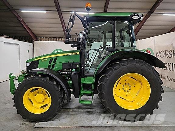 John Deere 5100R الجرارات