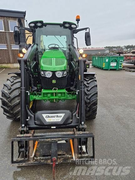 John Deere 6100M الجرارات