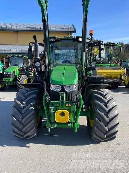 John Deere 6120M الجرارات