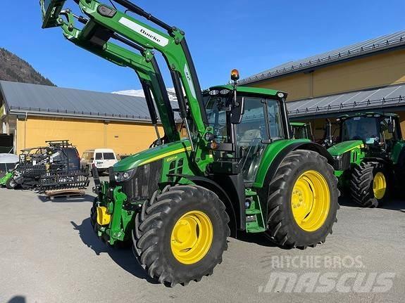 John Deere 6120M الجرارات