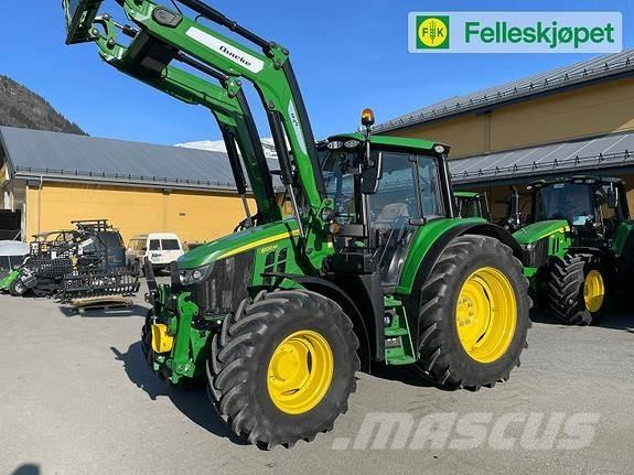 John Deere 6120M الجرارات