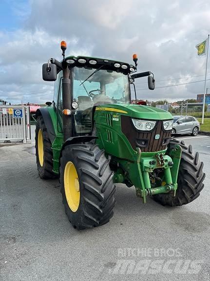 John Deere 6125R الجرارات