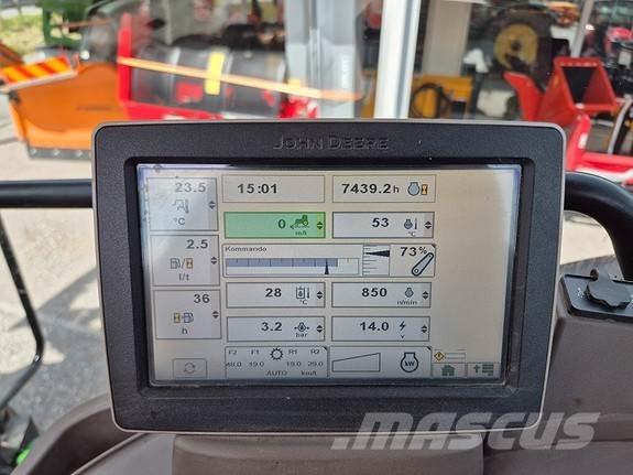 John Deere 6125R الجرارات
