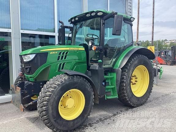 John Deere 6130R الجرارات