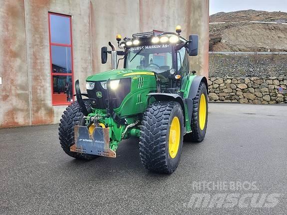 John Deere 6155 R الجرارات