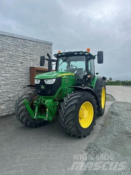 John Deere 6155R الجرارات