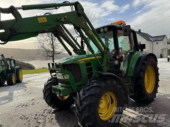 John Deere 6230 الجرارات