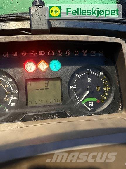 John Deere 6510 الجرارات