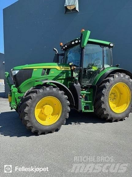 John Deere 6R 165 الجرارات