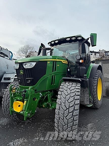 John Deere 6R 250 الجرارات
