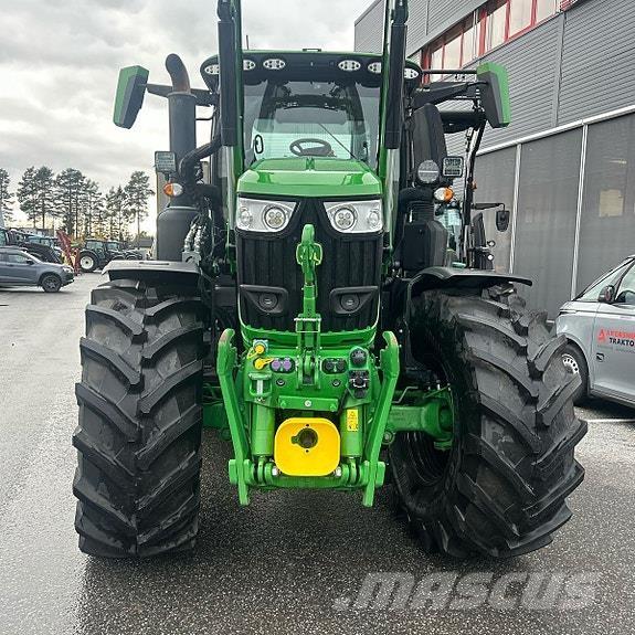 John Deere 6R 250 الجرارات
