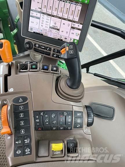 John Deere 6R150 الجرارات