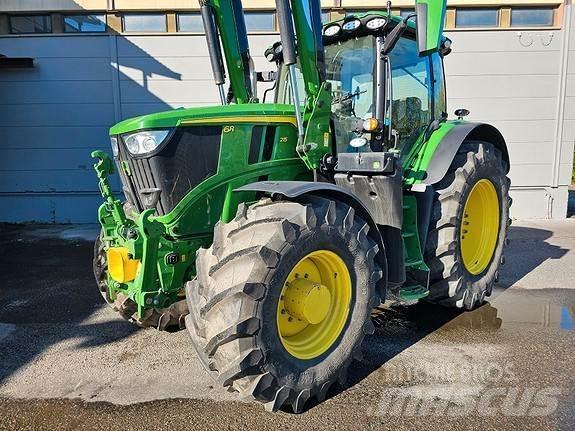 John Deere 6R215 الجرارات