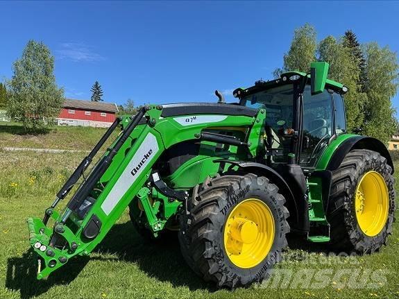 John Deere 6R215 الجرارات