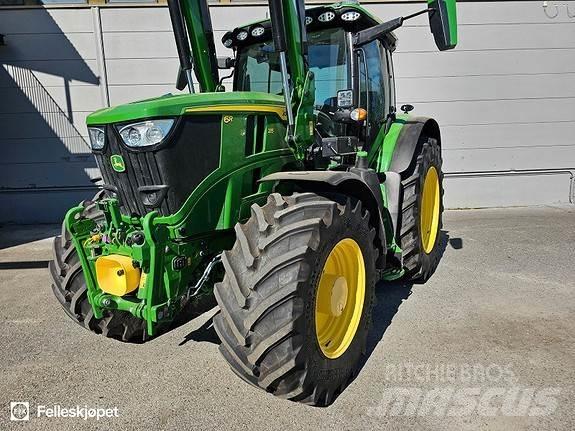 John Deere 6r215 الجرارات