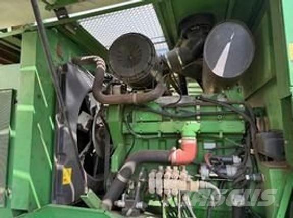John Deere 7300 معدات أخرى لحصاد العلف