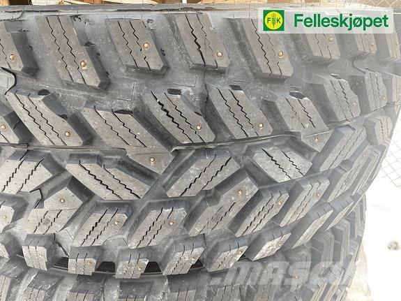 John Deere 7R الجرارات