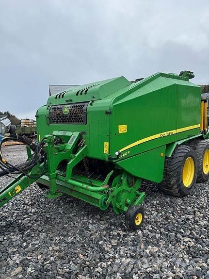 John Deere C440R محزمات مستديرة