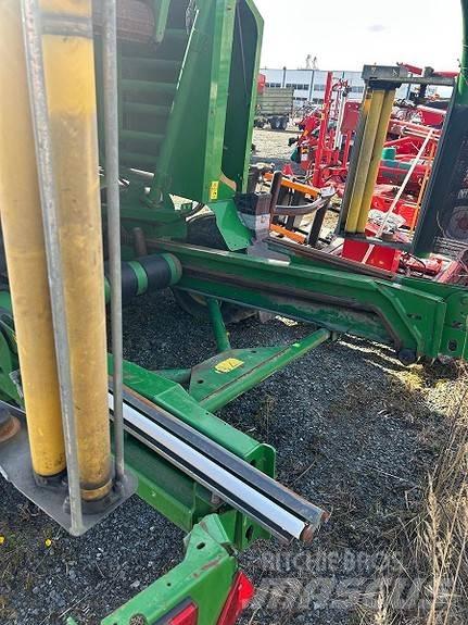 John Deere c440r محزمات مستديرة