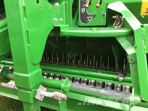 John Deere C441HR محزمات مستديرة