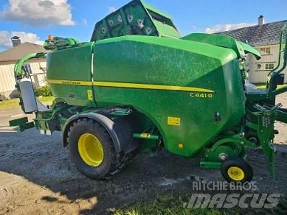 John Deere C441R محزمات مستديرة