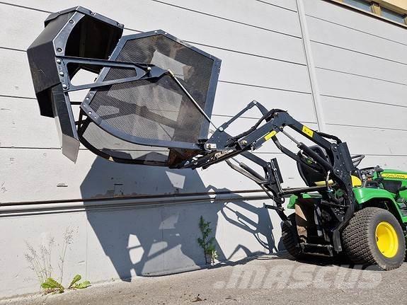John Deere X950R ماكينات أخرى لتجهيز الأراضي