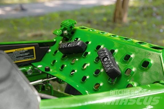 John Deere Z950R ماكينات أخرى لتجهيز الأراضي