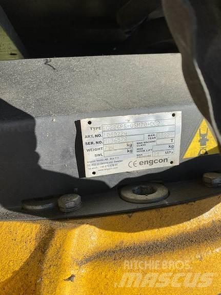 Kobelco SK230 حفارات زحافة