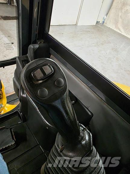 Komatsu PC26MR-3 حفارات صغيرة أقل من 7 طن (حفارات صغيرة)
