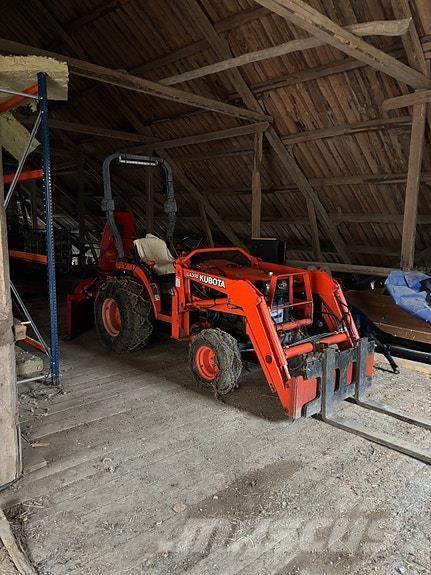 Kubota B7500 الجرارات