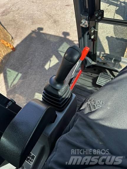 Kubota KX019-4 حفارات صغيرة أقل من 7 طن (حفارات صغيرة)