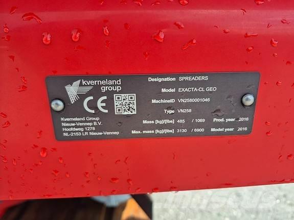 Kverneland  معدات توزيع السماد العضوي