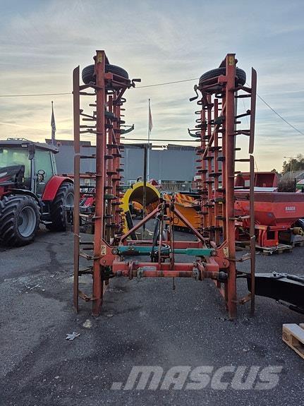 Kverneland  ماكينات وملحقات زراعة أخرى