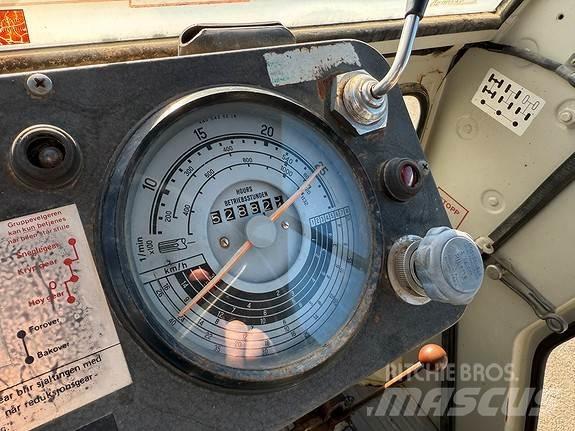 MB Trac 800 الجرارات