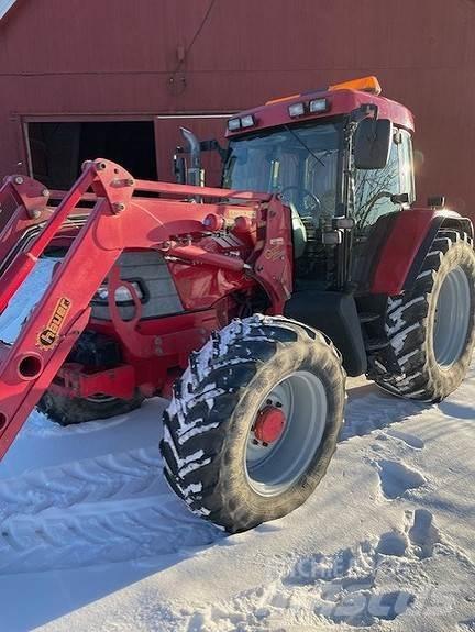 McCormick MC 135 الجرارات