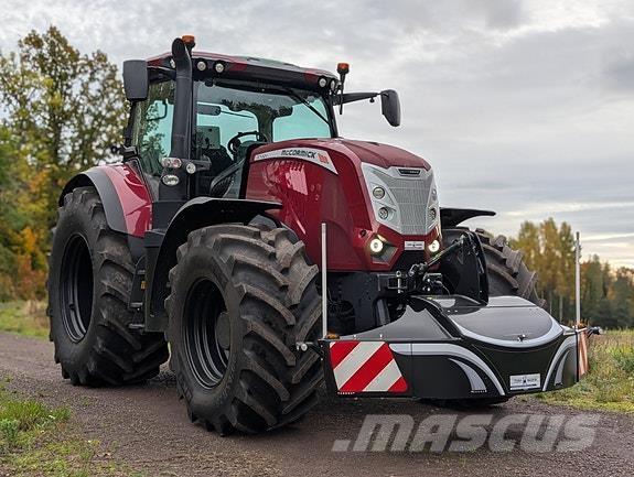 McCormick X7.624 الجرارات