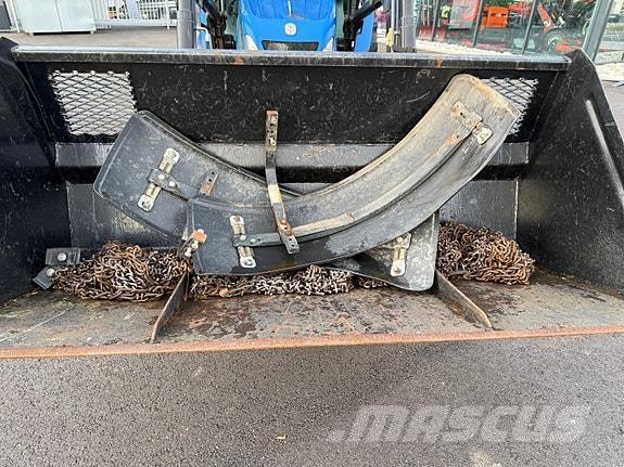 New Holland T4.75 الجرارات