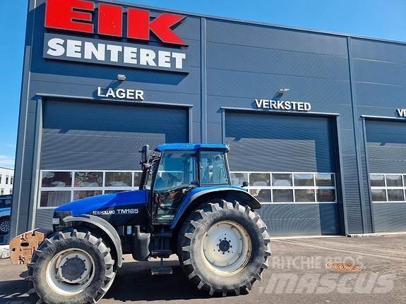 New Holland TM165 الجرارات