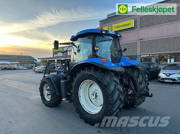 New Holland TS135A الجرارات