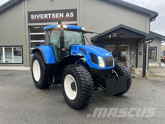 New Holland TVT190 الجرارات