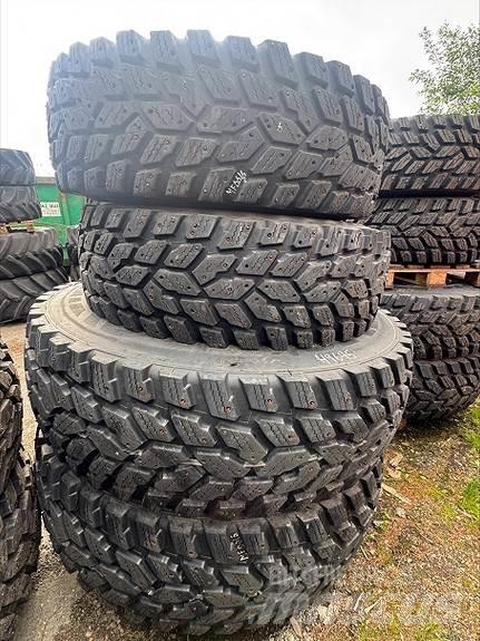 Nokian Hakkapelita ماكينات زراعية أخرى