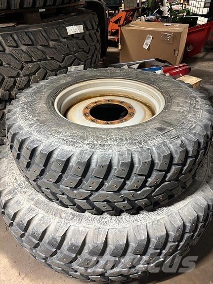 Nokian TRI 2 الإطارات والعجلات والحافات